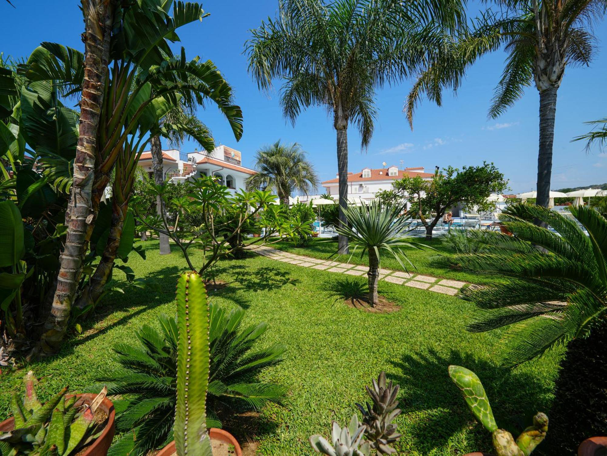 Hotel Damanse Santa Domenica  Dış mekan fotoğraf
